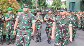 Panglima TNI Jenderal TNI Agus Subiyanto, SE., M.Si., melakukan kunjungan kerja di Makorem 162/WB jalan Lingkar Selatan Kelurahan Pagutan, Kota Mataram, Selasa (21/05/2024).