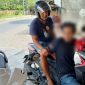 MF alias Toni, pria 24 tahun, asal Rembiga, Selaparang Kota Mataram saat ditangkap Tim Opsnal Polsek Selaparang Polresta Mataram Polda NTB. Jumat (24/05/2024). Foto (Humas Polresta Mataram)