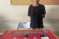 Terduga PB yang menyimpan sabu di wadah bekas minyak rambut. foto :Ist