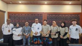 Persatuan Wartawan Indonesia (PWI) Lombok Barat silaturahmi dengan PT ASDP Lembar di ruang rapat kantor Cabang ASDP Lembar pada Selasa (25/6/2024). Foto (PWI Lobar).