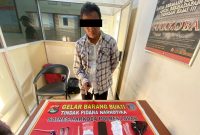 Terduka LRS, yang menjad kurir sabu antar kabupatan di NTB. (Polres Lobar)