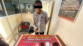 Terduka LRS, yang menjad kurir sabu antar kabupatan di NTB. (Polres Lobar)
