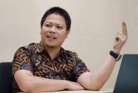 irektur Utama Bank Dinar, Mustaen saat wawancara dengan sejumlah media di ruang kerjanya, Jum'at 5 Juni 2024