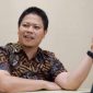 irektur Utama Bank Dinar, Mustaen saat wawancara dengan sejumlah media di ruang kerjanya, Jum'at 5 Juni 2024