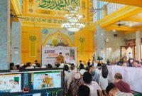 Jamaah yang menghadiri acara Safari Dakwah KH Fikri Haikal Zainuddin Mz di Masjid Nurul Huda Desa Bagik Polak Kecamatan Labuapi Kabupaten Lombok Barat. Minggu 30 Juni 2024. Foto (Piyan).