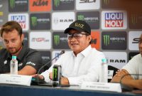 Penjabat Gubernur (Pj) Nusa Tenggara Barat (NTB), Hassanudin jumpa pers di Media Center Sirkuit Selaparang. Minggu (07/07/2024).