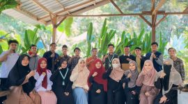 KAMMI Lotim saat menggelar Talkshow Cafe Sinergi kopi Sawing, Selong Lombok Timur pada hari Minggu, 21 Juli 2024. Foto ( Faozan Wari).