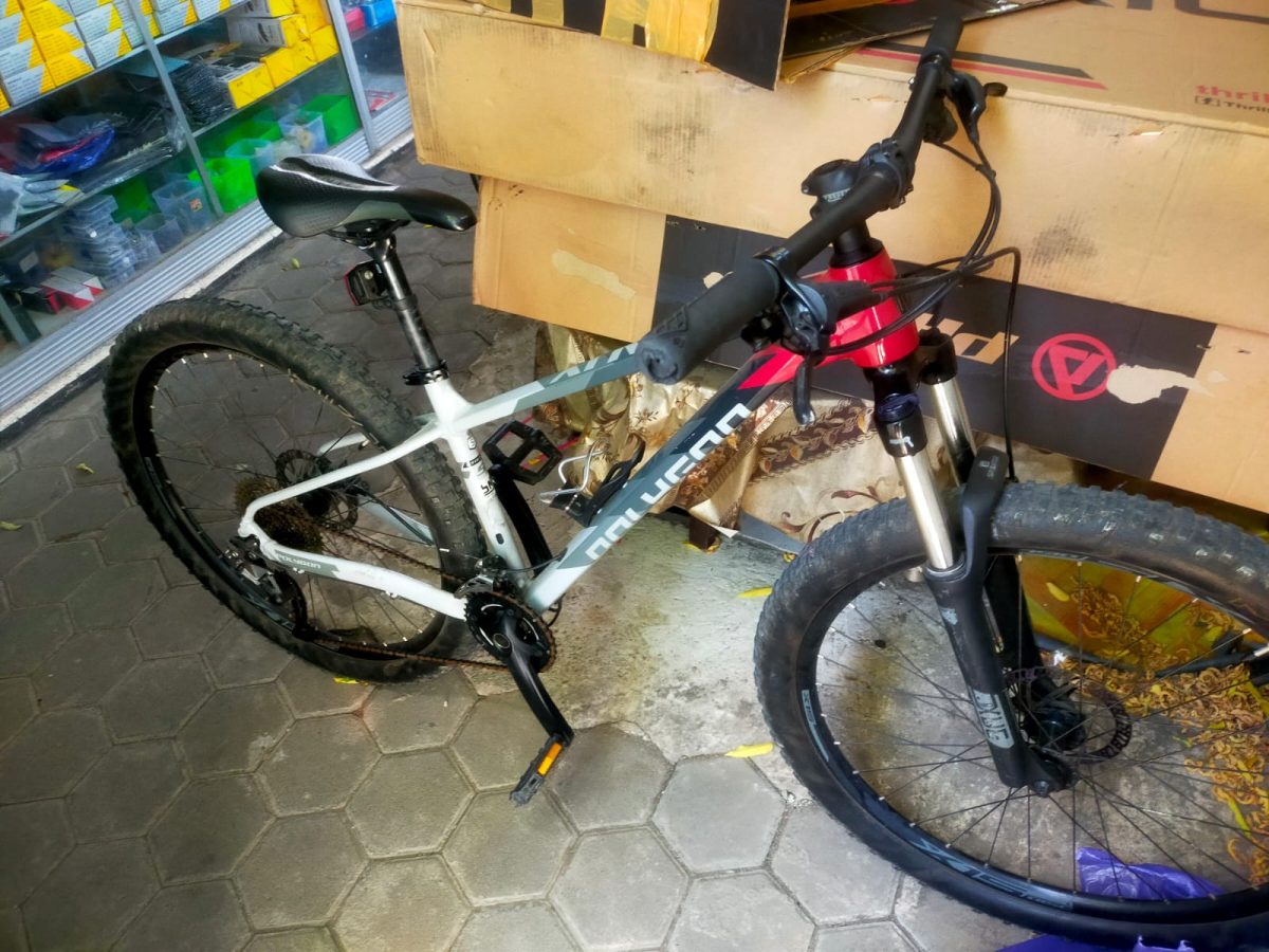 Barang Bukti: Sepeda dayung merk Polygon. Foto (Humas Polresta Mataram).