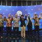 Menkomifo Budi Arie Setiadi (empat dari kiri) bersama Angggota Bawaslu Totok Hariyono (tiga dari kiri), Dirjen Aptika Kominfo Hokky Situngkir (empat dari kanan), Dirjen IKP Kominfo Prabunandya Revta Revolusi (tiga dari kanan). Foto: Amiri Yandi/InfoPublik