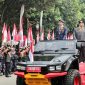 Presiden Joko Widodo (Jokowi) dan presiden terpilih Prabowo Subianto tampil kompak di Apel Pengamanan Pelantikan Presiden dan Wakil Presiden di Markas Komando Korps Brigade Mobil (Mako Brimob), Kelapa Dua, Depok, Senin (14/10/2024).
