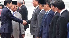 Presiden RI Prabowo Subianto dalam pertemuan bilateral dengan Perdana Menteri Republik Singapura, Lawrence Wong, Jakarta, Rabu (6/11/2024). Foto (Humas Kemhan RI).
