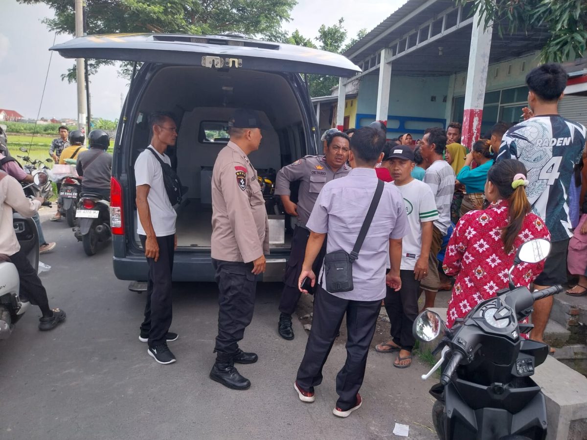 Balita berinisial RK umur 2.5 tahun ditemukan hanyut dan tenggelam di saluran irigasi di Lingkungan Batu Mandiri, Kelurahan Jempong Baru, Kecamatan Sekarbela Kota Mataram. Kamis (28/11/2024). Foto (Humas Polresta Mataram).