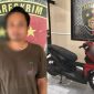 Kolase, BKA terduga Pelaku penggelapan bersama barang bukti satu unit sepeda motor. Foto (Humas Polresta Mataram).