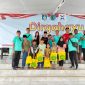 Pembagian Sembako Kepada Anak Yatim dalam acara Jalan Sehat Dirgahayu Desa Kuripan ke-120 di Desa Kuripan. kecamatan Kuripan. Lombok Barat