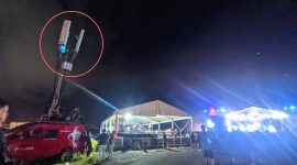 Telkomsel Branch Mataram memasang BTS Mobile/Combat di lokasi Event Memoria Lombok di Eks Bandara Selaparang Lombok, Mataram. Foto (SAHAYA).