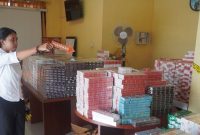 Kapolresta Mataram mengamankan belasan ribu roko tanpa cukai dan Peringatan Kesehatan. Foto (Humas Polresta Mataram).