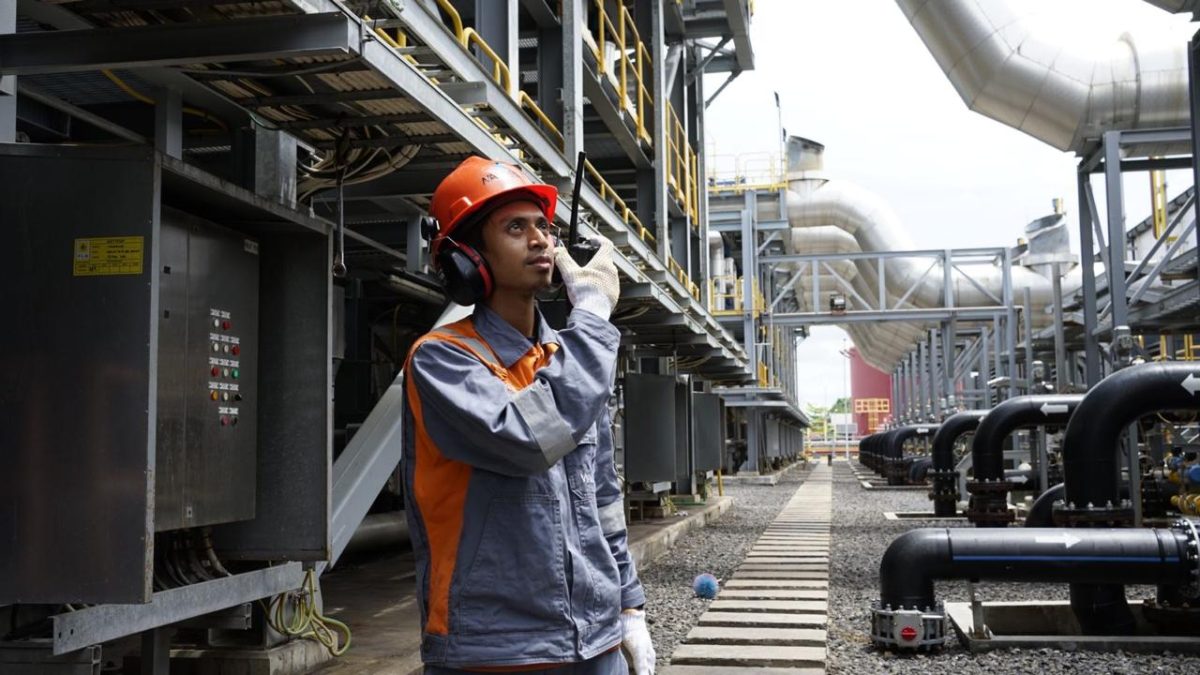 Pembangkit Listrik Tenaga Mesin Gas dan Uap (PLTMGU) Lombok Peaker di Mataram. Foto (Humas PLN NTB).