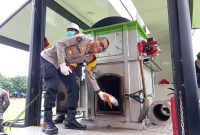 Kabid Humas Polda NTB, Kombes Pol.Mohammad Kholid saat pemusnahan Narkoba, Jumat 27 Desember 2024. Foto (DSHD)