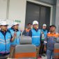 General Manager PLN NTB, Sudjarwo (kiri) saat melakukan kunjungan ke beberapa lokasi atau Check Point Jelang Malam Pergantian Tahun Baru 2025. Selasa (31/12/2024). Foto (Humas PLN NTB)