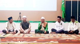 Dewan Pimpinan Wilayah (DPW) Partai Persatuan Pembangunan (PPP) Provinsi Nusa Tenggara Barat (NTB) bersama para kader menggelar tasyakuran, sholat Isha berjamaah dan sholawatan di Kantor DPW PPP NTB Jalan Majapahit Minggu (5/1/2025) malam. Foto (Doc.Istimewa).