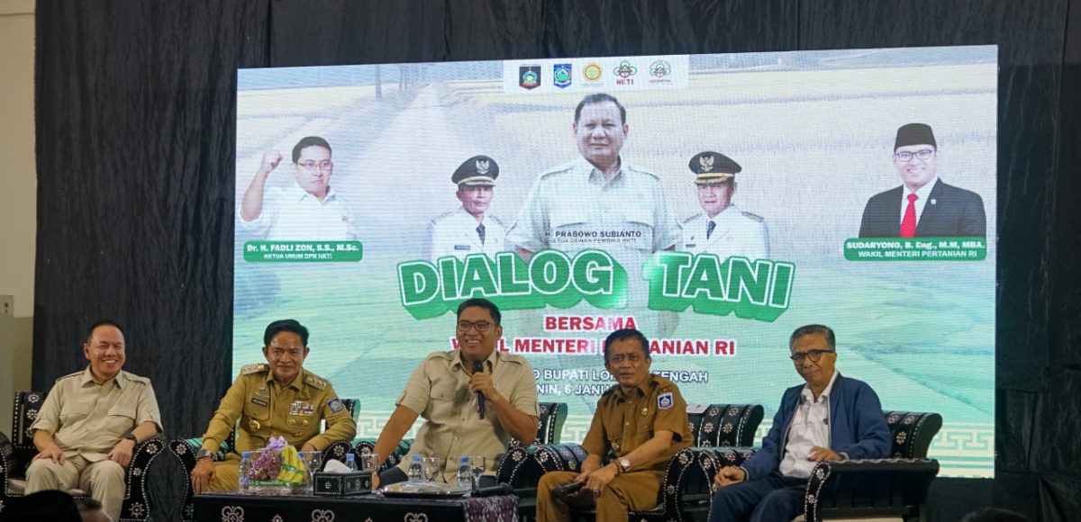Dialog Tani yang berlangsung di Pendopo Bupati Lombok Tengah, Senin, 6 Januari 2025. Foto (Doc.Ist).