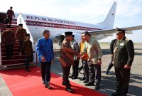 Presiden RI Prabowo Subianto tiba di Bunga Raya Complex, Bandara Internasional Kuala Lumpur, Malaysia . Kamis (09/01/2025). Foto (Doc.Istimewa).