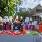 Suasana Antusiasme Para anak yatim belajar membuat Kebab Turki bersama Executive Chef Hotel Merumatta Senggigi, Senin (10/03/2025). Foto (SAHAYA)
