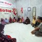Yayasan Tangan Berbagi Indonesia Berbagi Santunan kepada warga sekitar yang berada di sekretariat Tangan Berbagi. Sabtu (29/03/2025). Foto (Deni/GONTB).