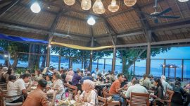 HARI PERTAMA PUASA: Kemeriahan giat berbuka puasa di Merumatta Hotel Senggigi, Lombok,. Sabtu (01/03/2025). Foto (Doc.Ist).