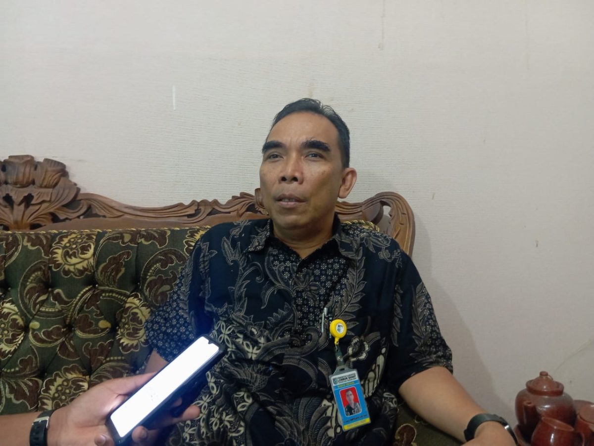 Kepala Dinas Sosial Kabupaten Lombok Barat, Lalu Martajaya. Foto (Ramli/gontb)
