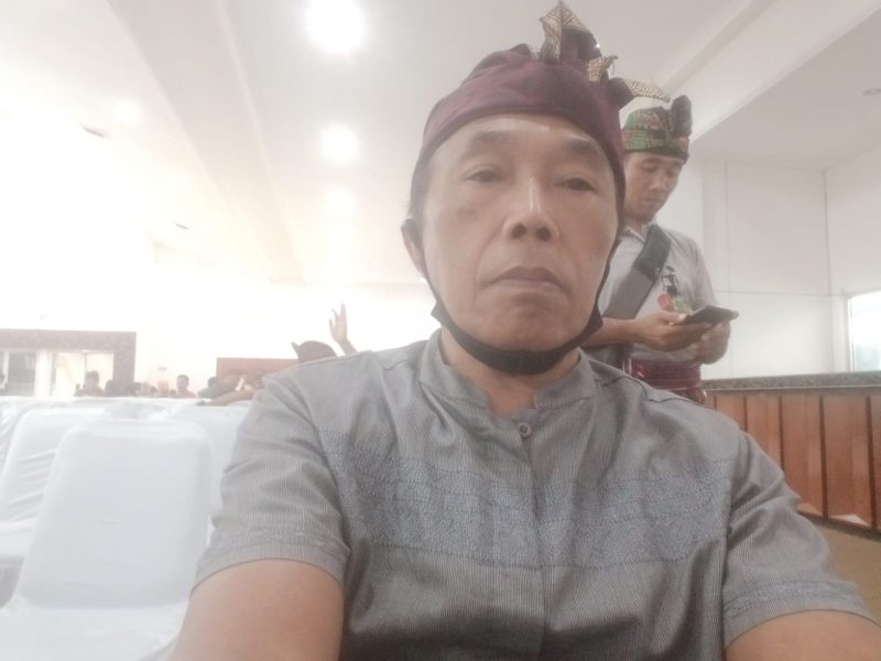 Drs. Sanusi, salah seorang pemerhati budaya. Foto (Ramli/gontb).