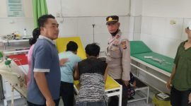 Korban Balita inisial R saat dibawa ke Puskesmas Tanjung Karang. Rabu (14/05/2025). Foto (Humas Polresta Mataram). 