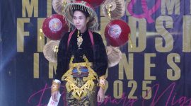 Rizki Januardi asal NTB jadi Runner Up 1 Mister Friendship Indonesia dan Heart To Heart Mister Friendship Indonesia 2025. Foto (AMI entertainment).