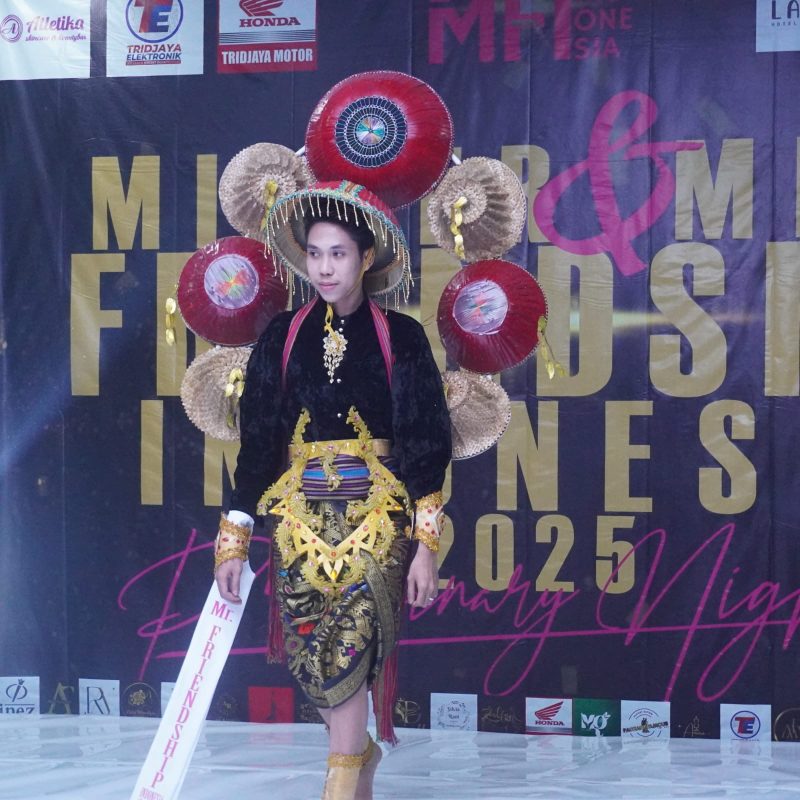 Rizki Januardi asal NTB jadi Runner Up 1 Mister Friendship Indonesia dan Heart To Heart Mister Friendship Indonesia 2025. Foto (AMI entertainment).