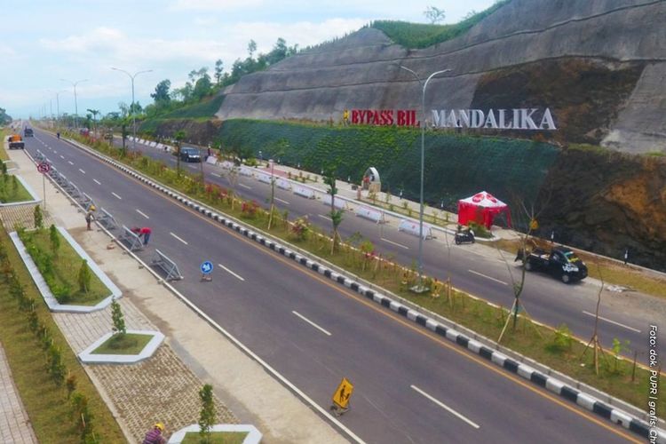 Foto jalan baypass BIL - Mandalika.
