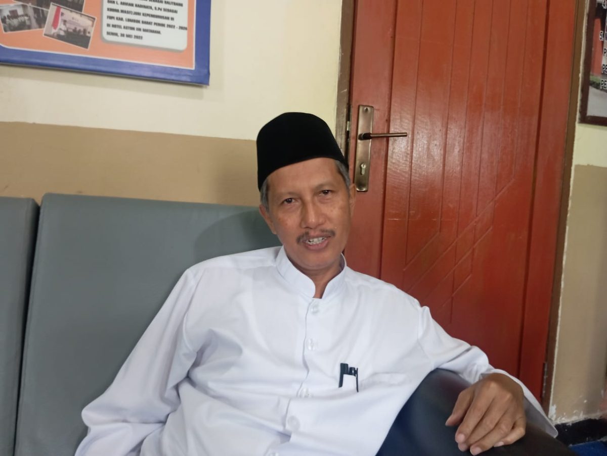 Kepala MAN Lombok, H. Abdul Aziz. Foto (Ramli/gontb).