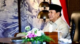 Presiden Republik Indonesia, Prabowo Subianto meresmikan pengoperasian dan pembangunan 55 proyek energi baru terbarukan (EBT) yang dibangun Kementerian Energi dan Sumber Daya Mineral (ESDM), PT PLN (Persero), dan Swasta secara serentak di 15 provinsi di Indonesia. Foto (PT PLN)