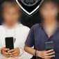 Terduga pelaku pencurian HP inisial T (29) dan R (21). Foto (Humas Polresta Mataram).