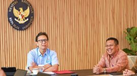 Bupati Lombok Barat H. Lalu Ahmad Zaini (kanan) bertemu Menteri Kesehatan Budi Gunadi Sadikin, di Kantor Kementerian Kesehatan, Jakarta, Senin, 14 Juli 2025.