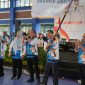 Gubernur NTB, Dr. H. Lalu Muhamad Iqbal didampingi Wakil Gubernur Indah Dhamayanti Putri, SE., M.IP. secara resmi melepas Kontingen NTB untuk mengikuti FORNAS ke VIII yang berlangsung di Gelanggang Pemuda Mataram, Kamis (24/7/2025). Foto (Diskominfotik NTB).