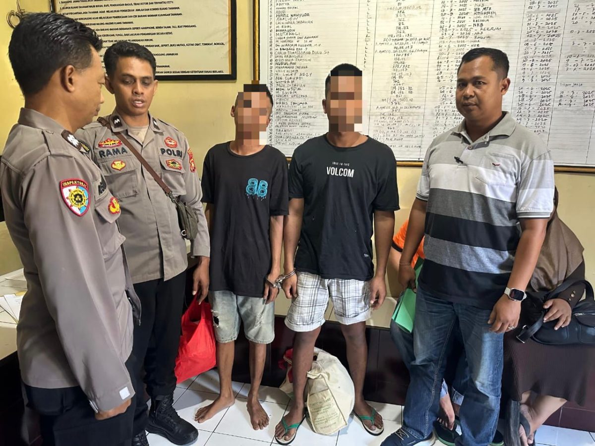 Dua tersangka pencurian Beras inisial RH dan A diserahkan ke Kejaksaan negeri Mataram. Foto (Polresta Mataram).