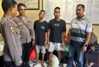 Dua tersangka pencurian Beras inisial RH dan A diserahkan ke Kejaksaan negeri Mataram. Foto (Polresta Mataram).