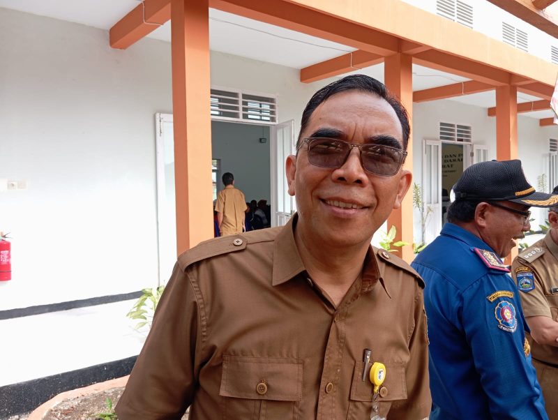 Kepala Disnaker Lombok Barat, Lalu Martajaya. Foto (Ramli/gontb)
