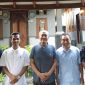 Anggota DPR RI dari daerah pemilihan (dapil) NTB II Pulau Lombok, H. Fauzan Khalid menerima utusan tenaga honorer non database Wilayah NTB di Sandik, Kecamatan Batu Layar, Kabupaten Lombok Barat, Nusa Tenggara Barat (NTB), Ahad sore (19/10/2025). Foto (Ramli/gontb).