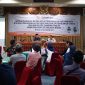 Anggota DPR RI dari daerah pemilihan (dapil) Pulau Lombok, H, Fauzan Khalid saat menjadi narasumber kegiatan sosialisasi dan penguatan pengawasan partisipatif dalam pengawasan penyelenggaraan pemilihan umum bersama Bawaslu, di Senggigi, Lombok Barat, NTB, Jumat (24/10/2025).