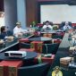 Bupati Lombok Barat H.  Lalu Ahmad Zaini (Laz) yang didampingi Wakil Bupati Lombok Barat (Lobar) Hj. Nurul Adha dalam Kegiatan Expose Senggigi Sunset Jazz 2025 (SSJ) di Ruang Rapat Jayengrane, Kantor Bupati Lombok Barat, Rabu (22/10/2025). 