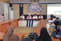 Wakil Bupati Lombok Barat Hj. Nurul Adha mengunjungi kegiatan Bimbingan Teknis (Bimtek) Verifikasi dan validasi (VerVal) Data Tunggal Sosial dan Ekonomi Nasional (DTSEN) untuk Desil I dan Desil II di Aula Kantor Dinas Sosial Kabupaten Lombok Barat, Rabu (29/10/2025).