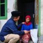 Gubernur Lalu Muhamad Iqbal turun ke desa-desa miskin untuk melihat dari dekat kondisi masyarakat. Pemprov NTB meluncurkan program Desa Berdaya untuk mengatasi kemiskinan. Foto (Doc.Ist)