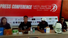 Dua dari kiri General Manager (GM) Hotel Merumatta Senggigi, Fahrurrazi saat gelar jumpa pers dalam event Merumata Hal Marathon 2025. Senggigi (19/10/2025). Foto (Doc.Ist).