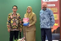 Acara peluncuran Studi Analisis Dampak Kenaikan Muka Air Laut dihadiri Wakil Gubernur NTB Hj. Indah Dhamayanti Putri, M.IP, Deputi Bidang Pemberdayaan Masyarakat Kependudukan dan Ketenagakerjaan PPN/Bappenas Maliki, serta Perwakilan Pemerintah Australia Simon Flores. Foto (PemprovNTB)